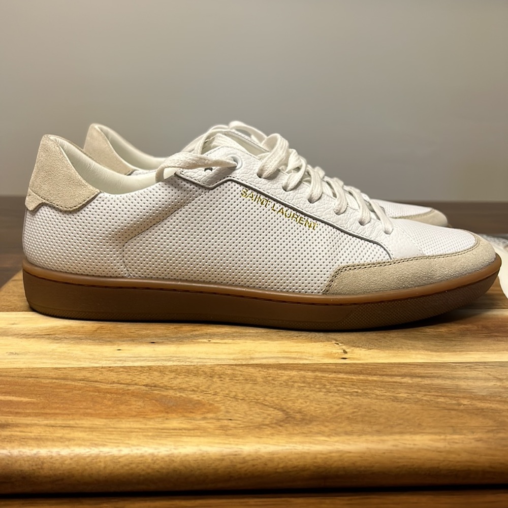 Saint Laurent SL/10 Low Top Leather Sneakers